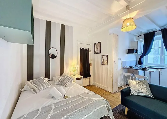 Appartement My Auguste Comte 1